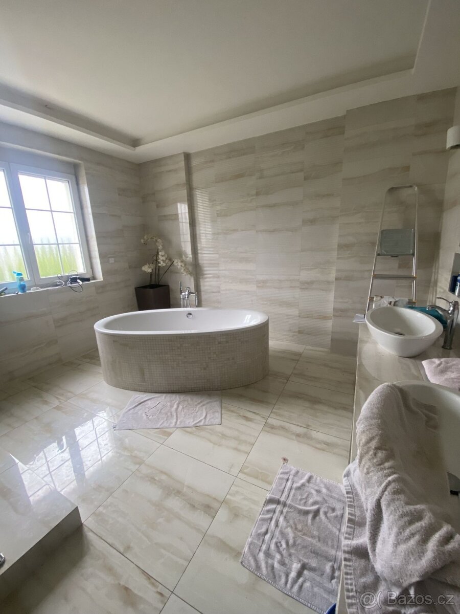 Rodinný dům 5+1, Šestajovice u Prahy - 5