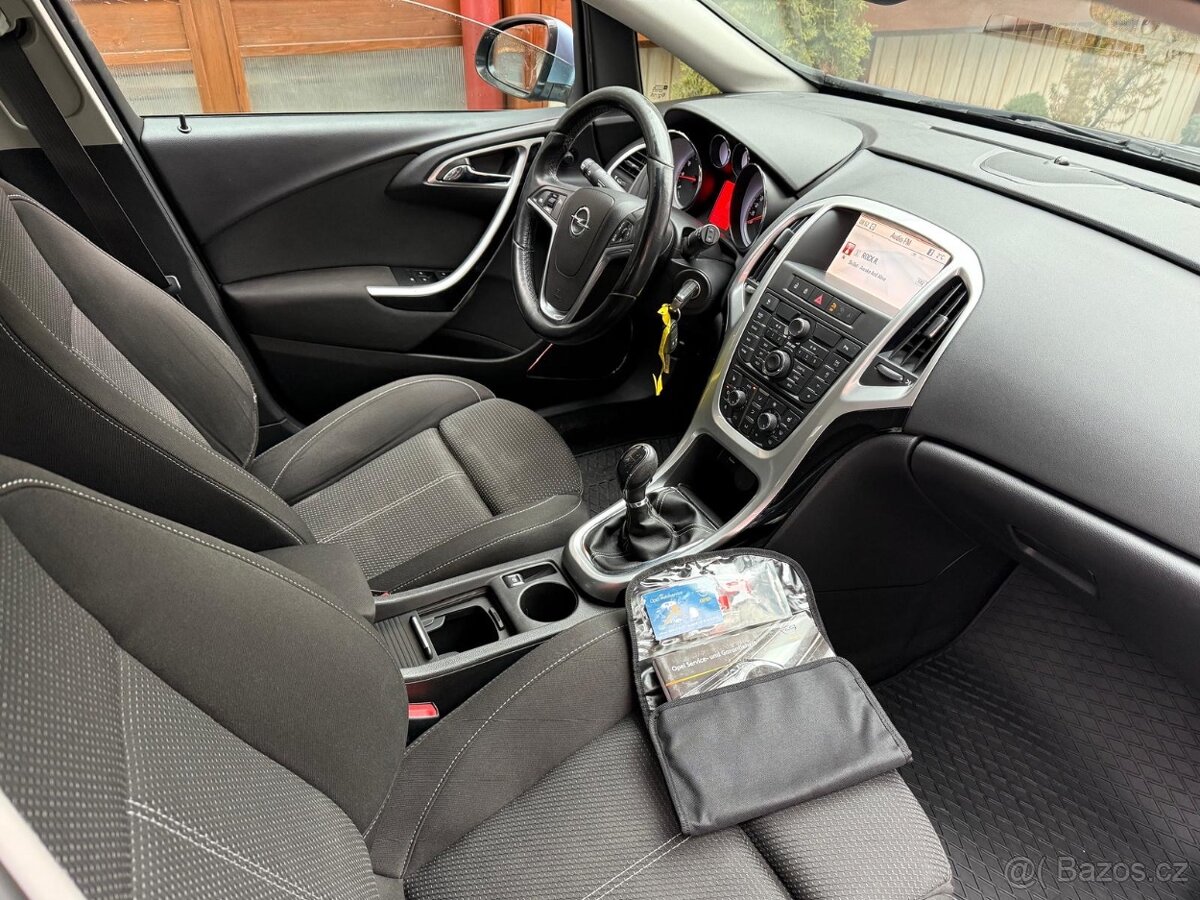 Opel Astra J 1,4i Sport Tourer - 5