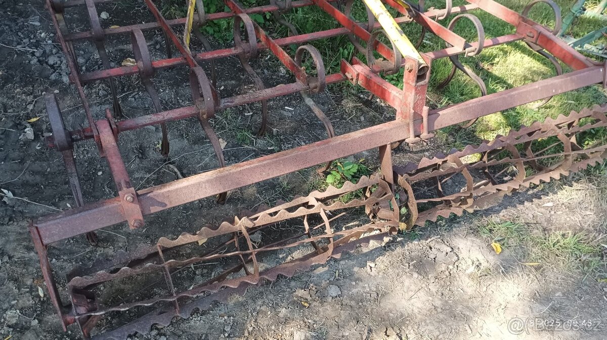 Kultivátor s drobicim válcem - 5
