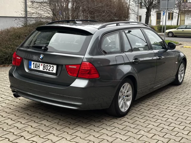 BMW Řada 3 E91 320i 125kW Combi Facelift Tempomat Serviska - 5