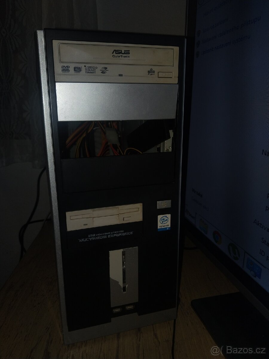 Starší PC sestava - AMD Athlon 64 / NVIDIA GeForce 210
- 5