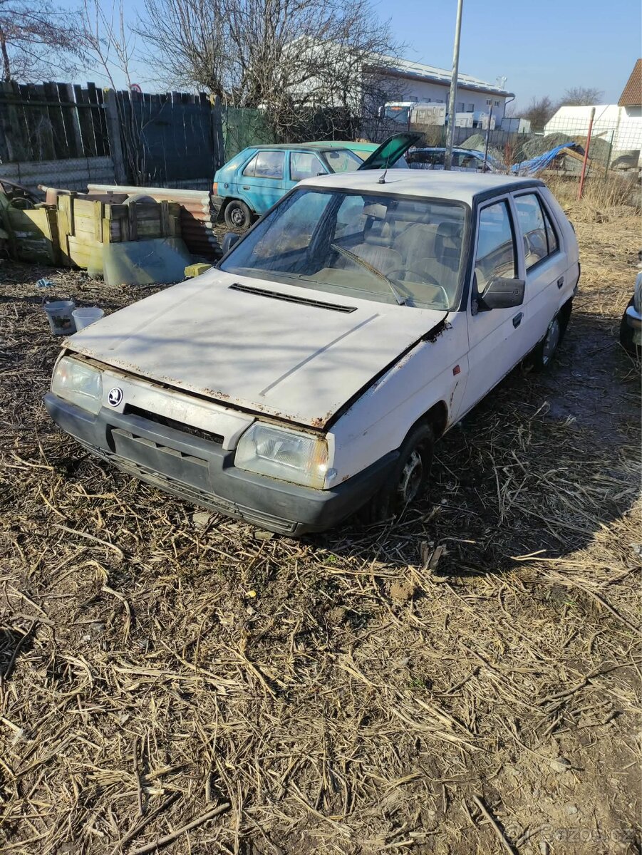 Škoda favorit - 5