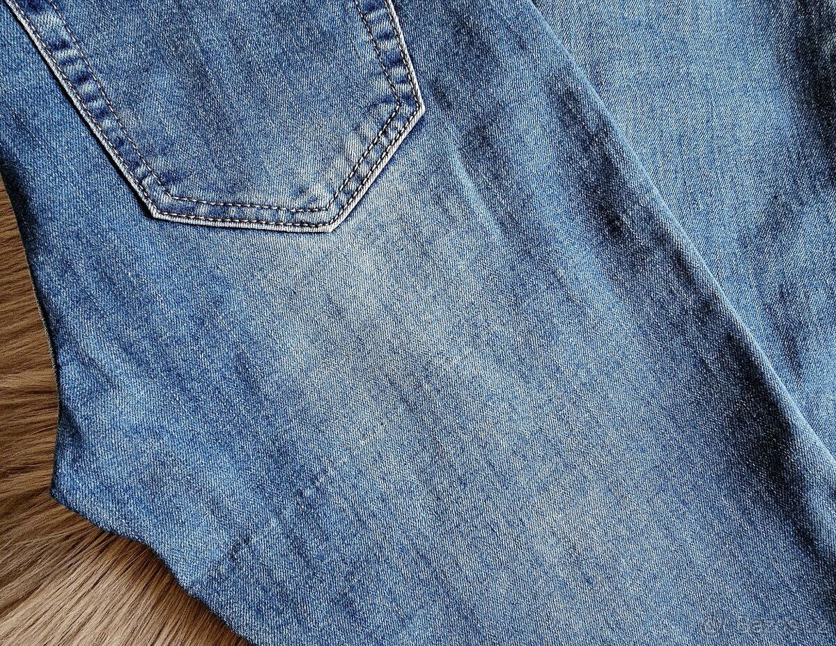 Skinny džíny s nášivkami - 5