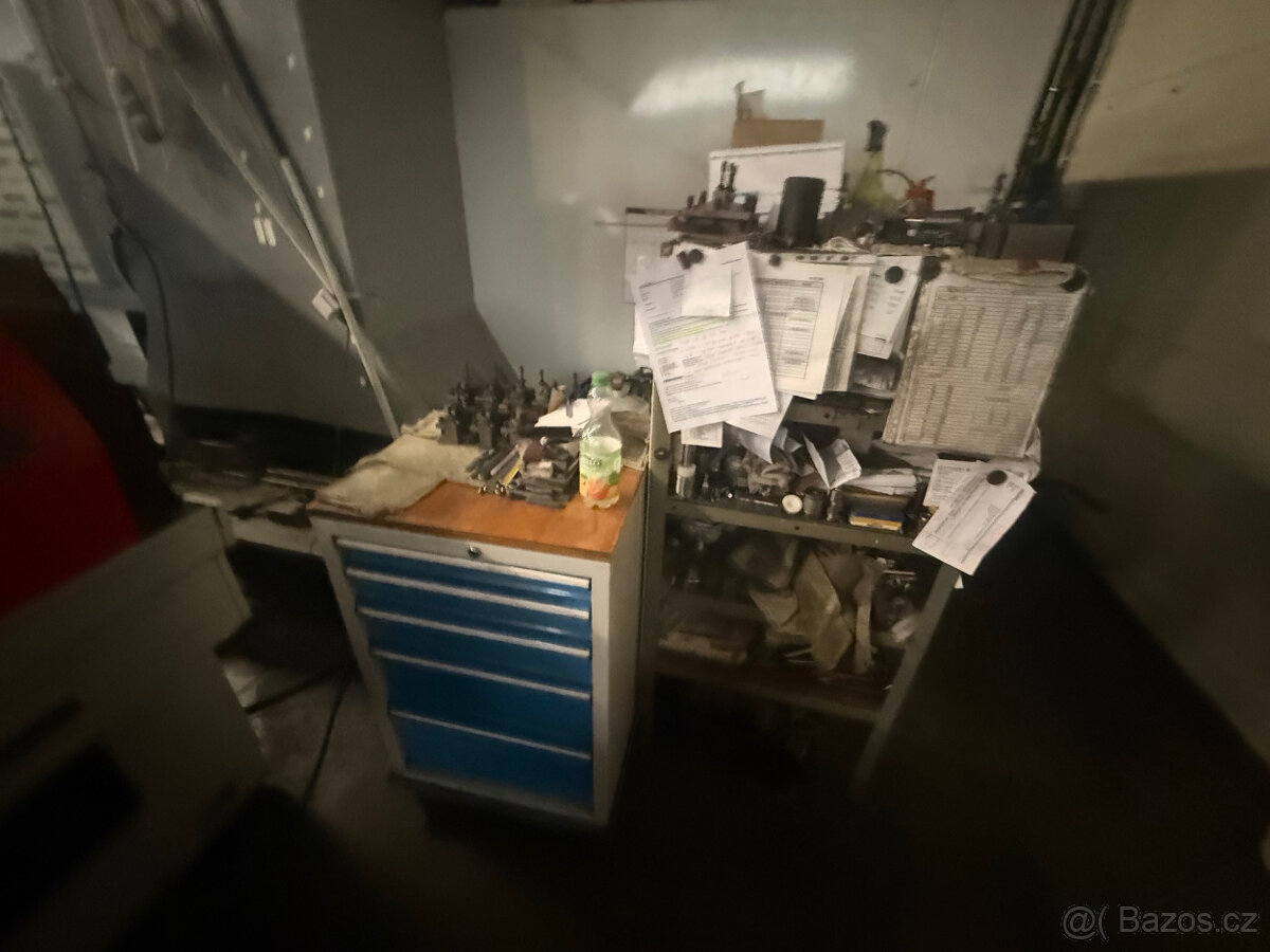 soustruh hrotový CNC INTOS E 160 - 5