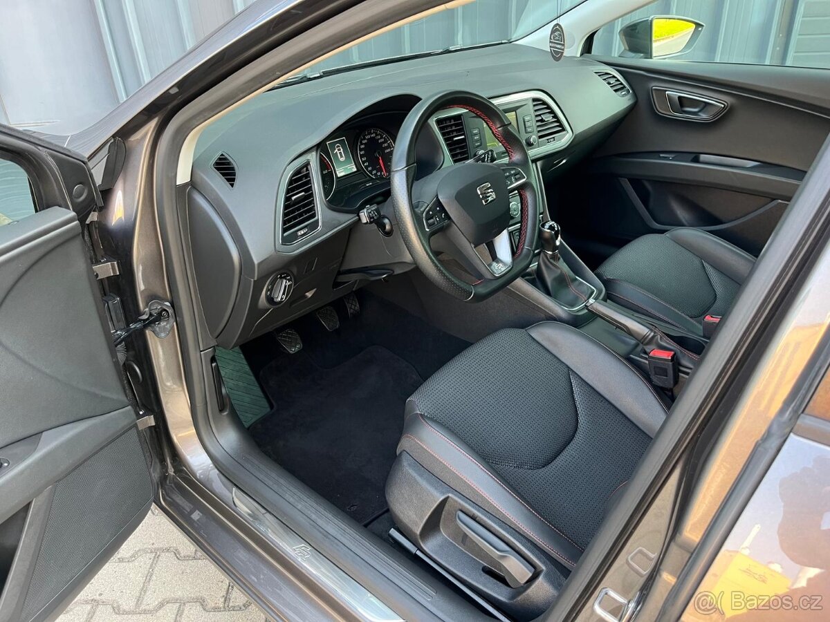 Seat Leon FR Hatchback 2.0 TDI Navigace LED 1.majitel - 5