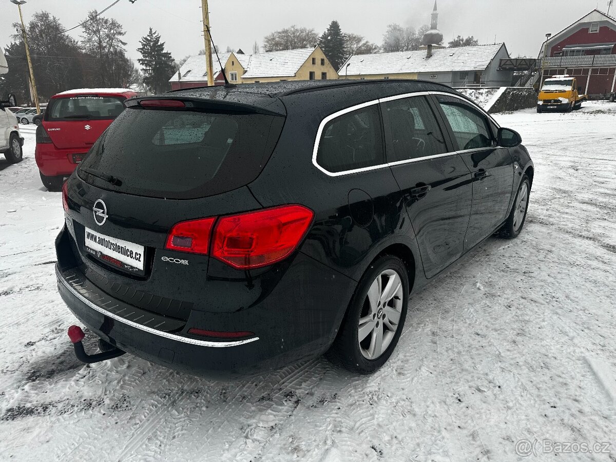 OPEL ASTRA 1,6CDTi 100kW Sports Tourer - MÁLO KM - - 5