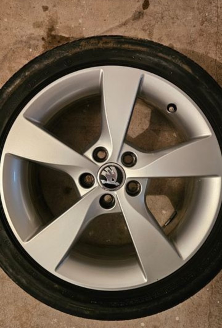 ALU kola 16" Fabia 3 Rapid 5x100 215/45 R16 - 5