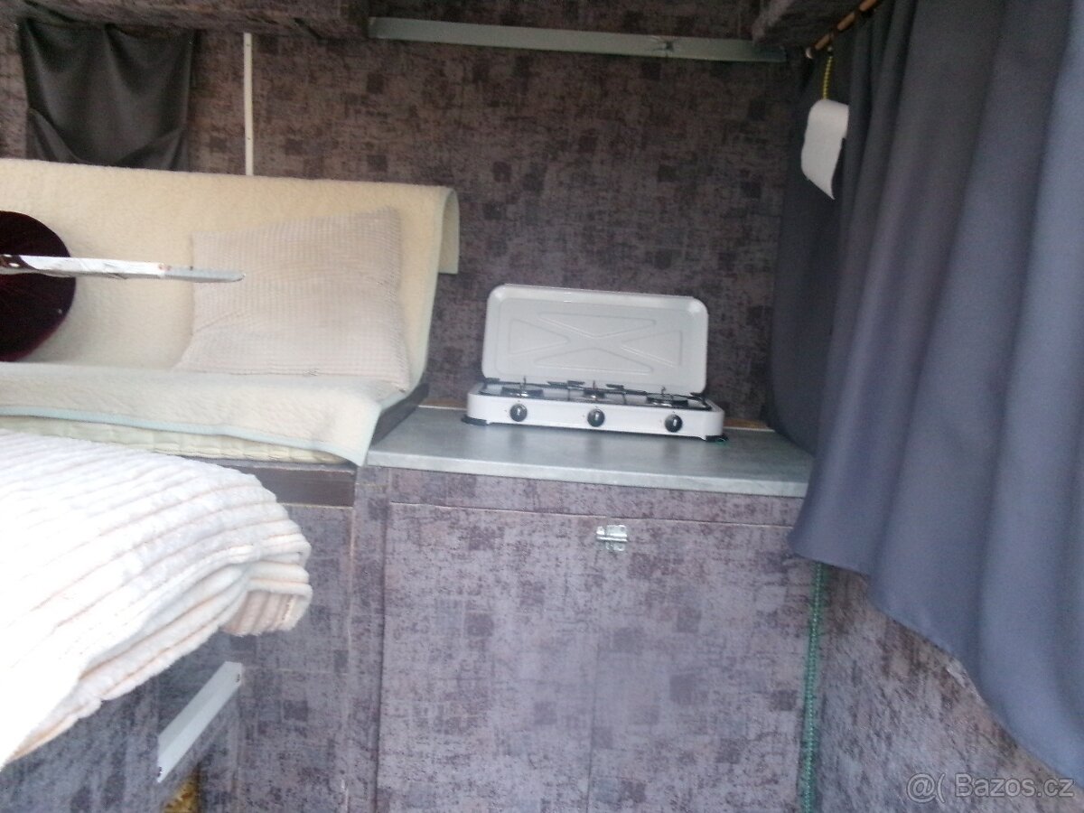 Prodám obytnou dodávku Ford Transit - 5