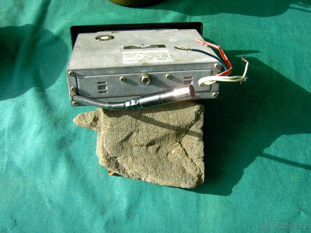 Autorádio retro SANYO CASSETTE STEREO - 5