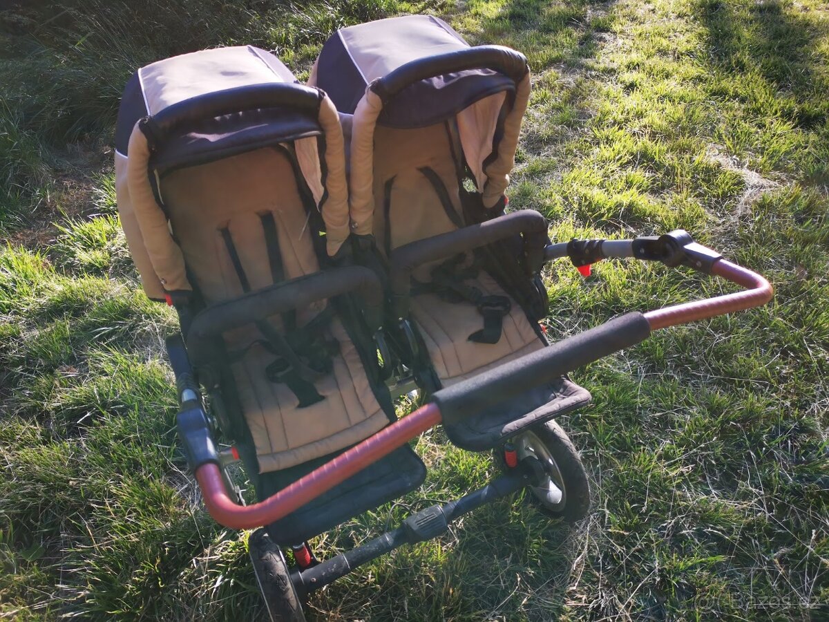 Kočárek pro dvojčata - 5