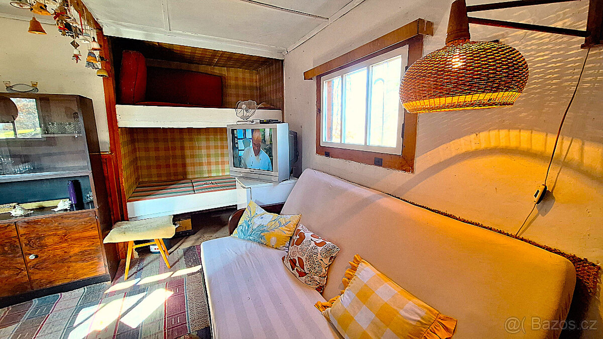 Prodej chaty na Berounsku - 5