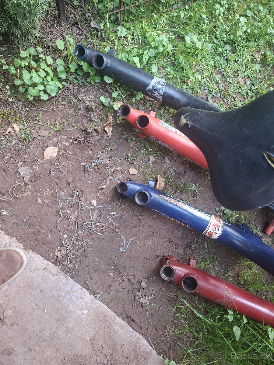 Manet Korádo:;::; - 5