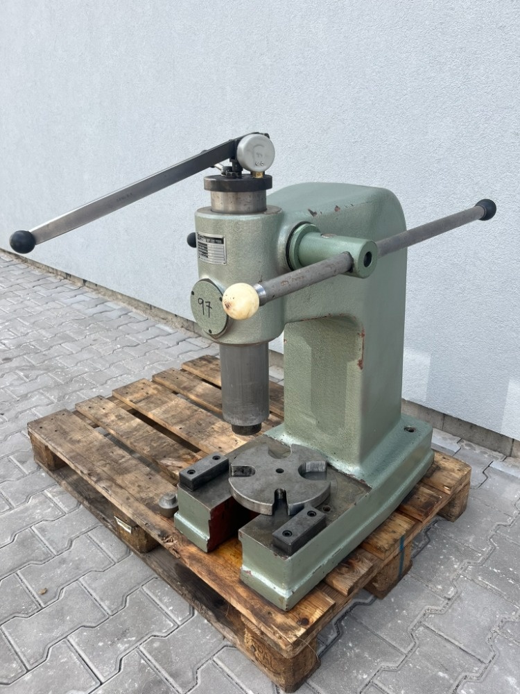 Ruční hydraulický lis CTC5 - 5