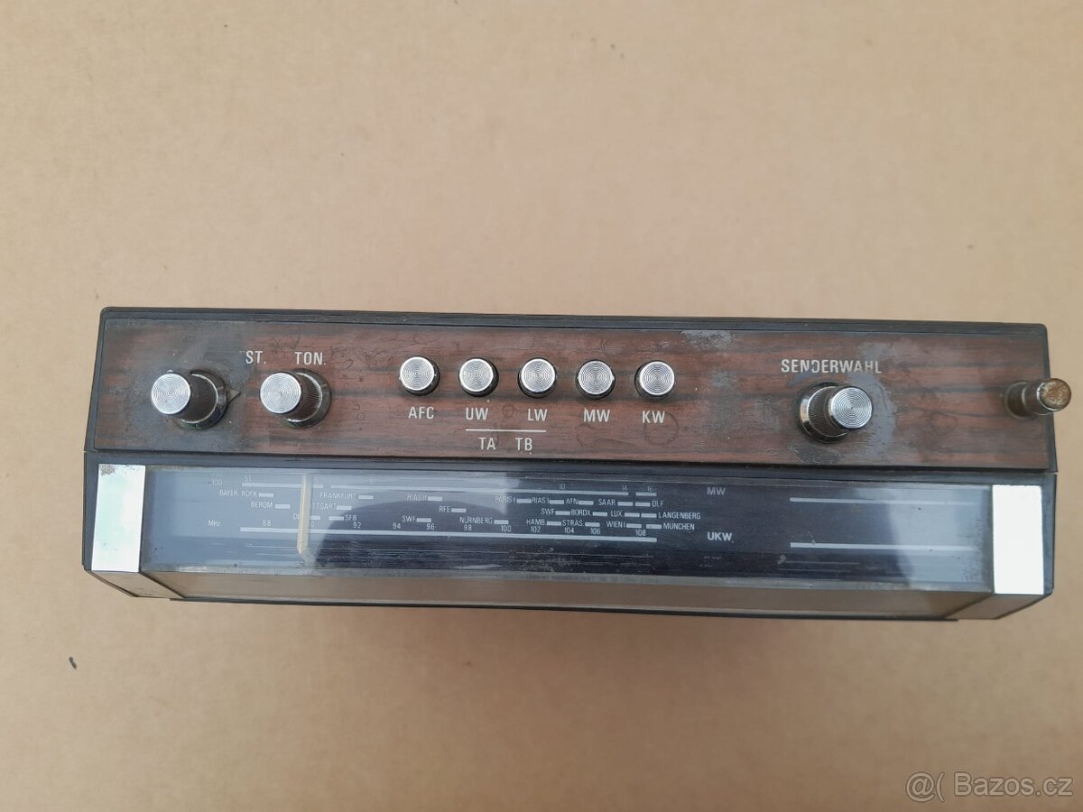 Rádio Universum - 5