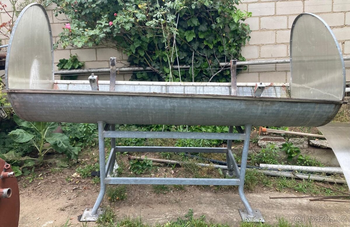 ŽELEZNÁ POZINKOVANÁ NÁDRŽ NA VODU+KONSTRUKCE - 5