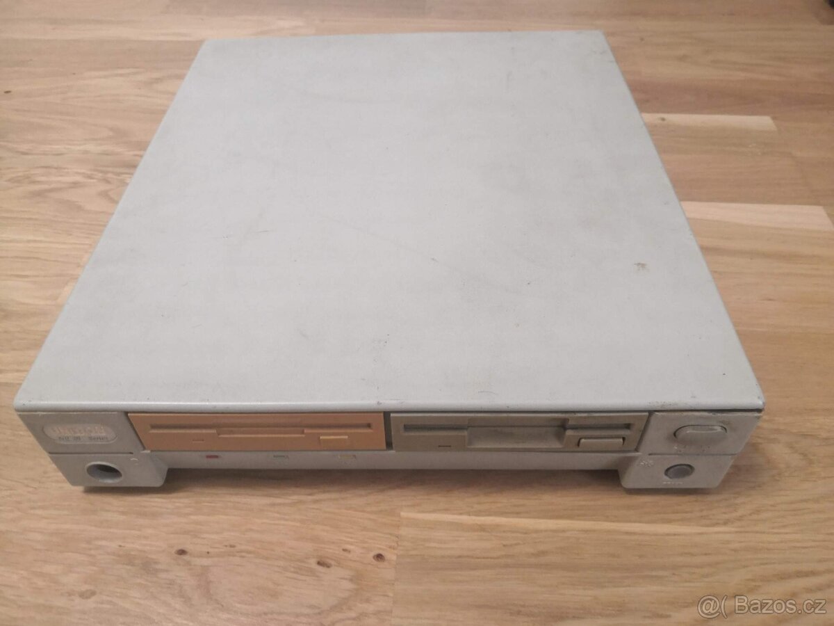 Historický PC Unitron No 20 Series - 5