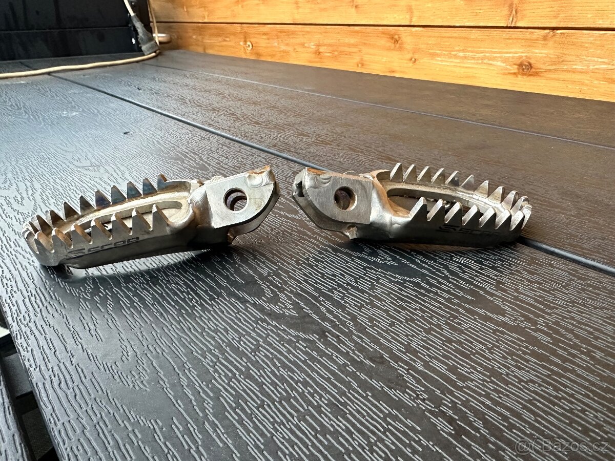 Titanové stupačky SCAR - 5