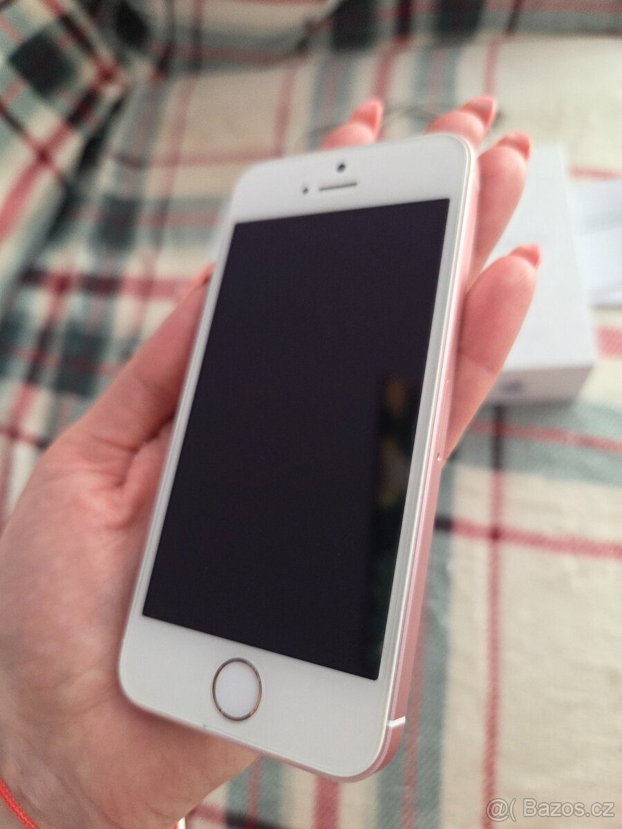 iPhone SE - 5