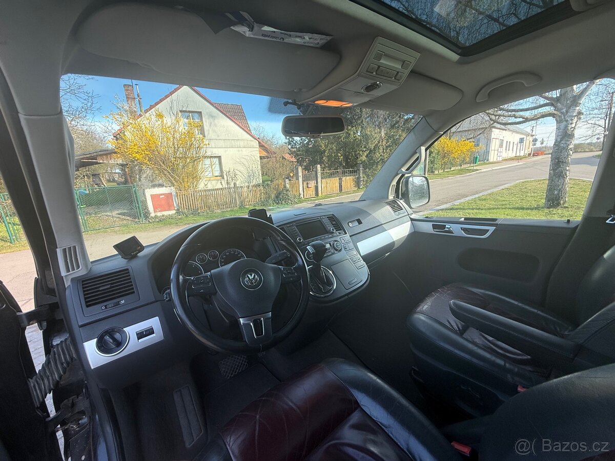 Volkswagen Multivan - 5