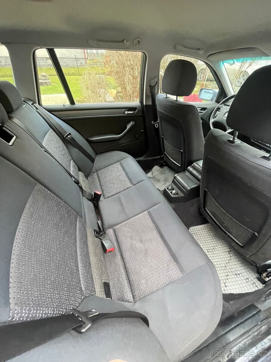 BMW E46 320i Touring - 5