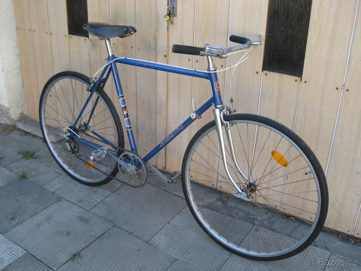 FAVORIT - CESTOVNÍ - 5