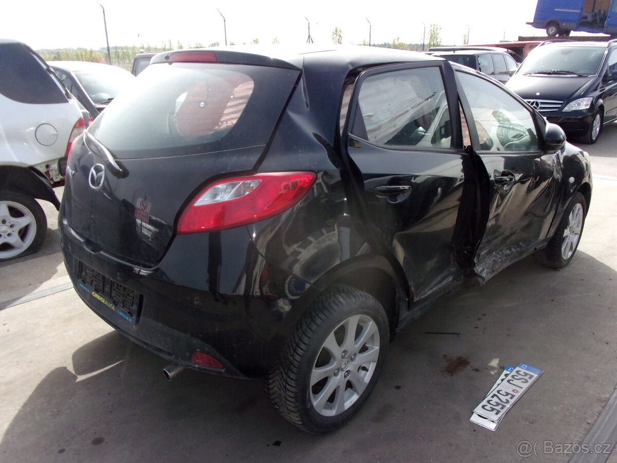 Mazda 2 DE - 5