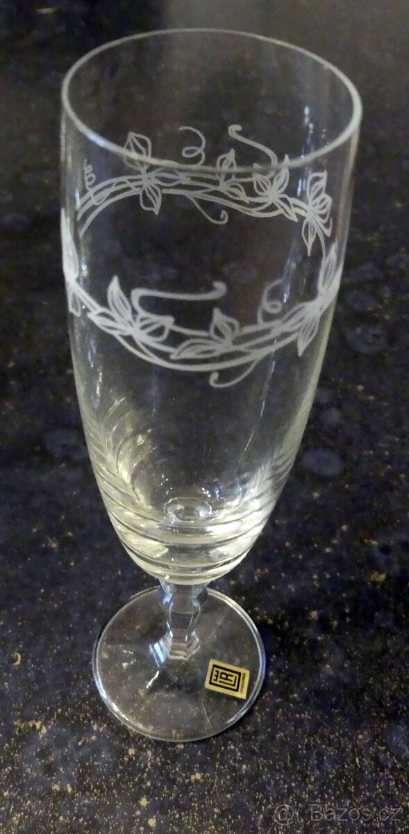 Sada 6 leptaných šampusek ze sklárny Lednické rovne - 5