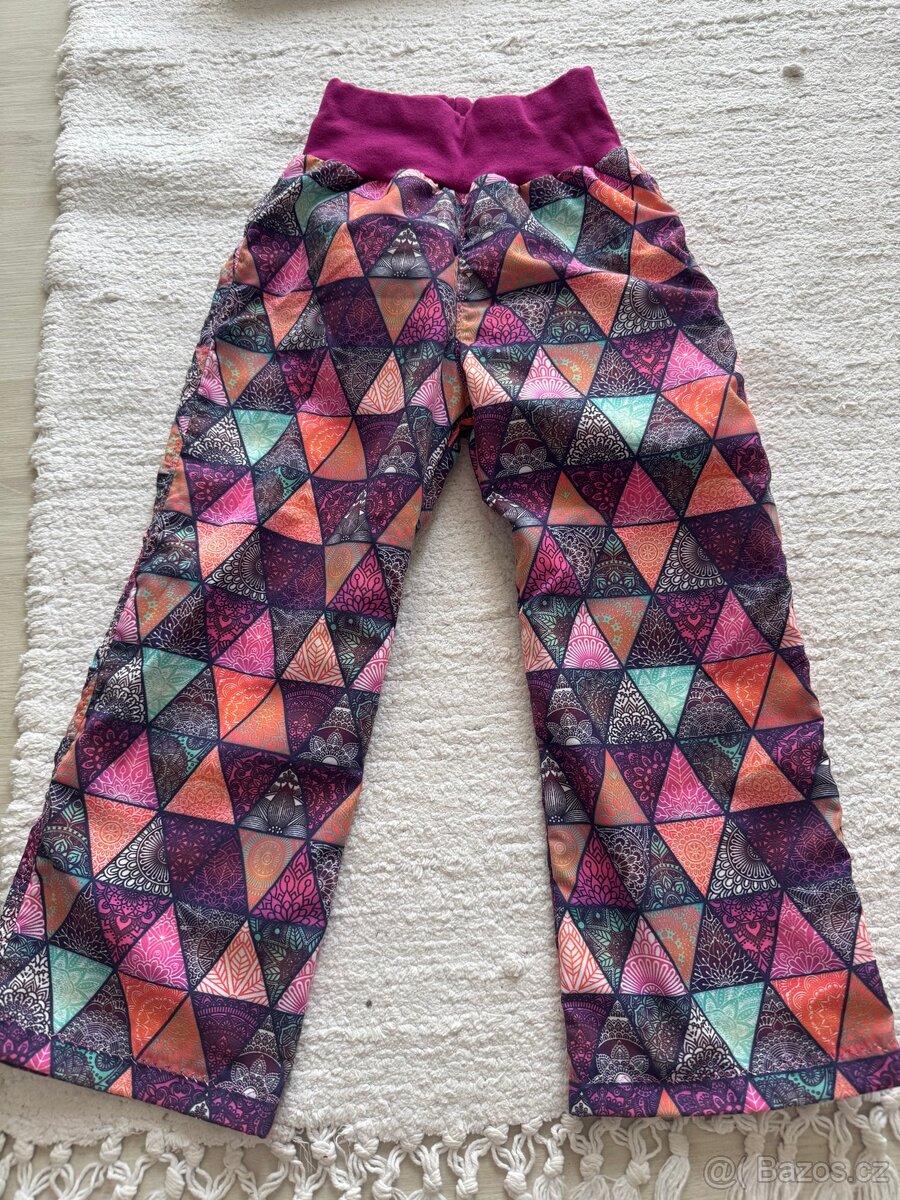 Divci obleceni cca 3-4 roky - 5