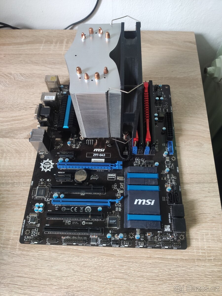 Základní deska s procesorem i7 a Ram - 5