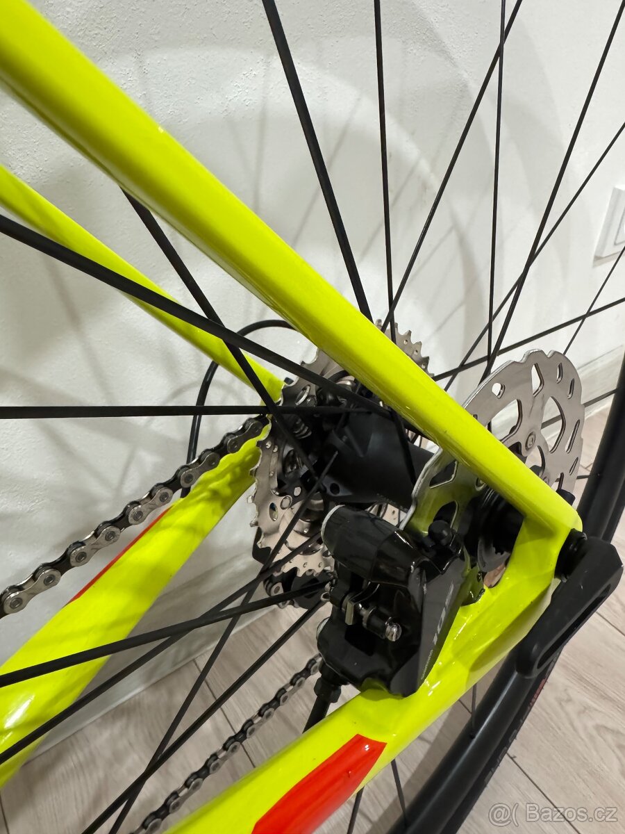 Nejeté karbonové kolo Superior Škoda Road - 1/2 ceny nového - 5