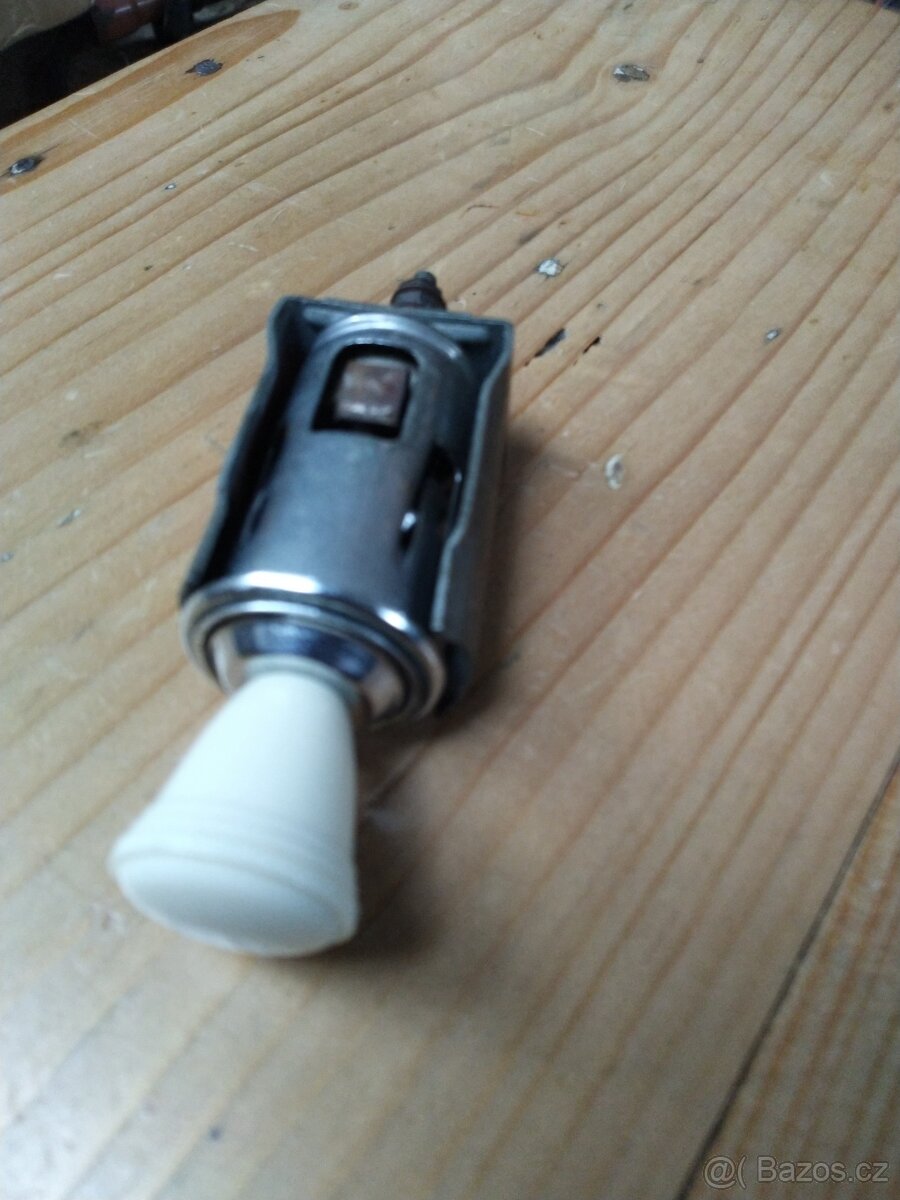 Prodám zapalovač do VW brouk i T1 - 5