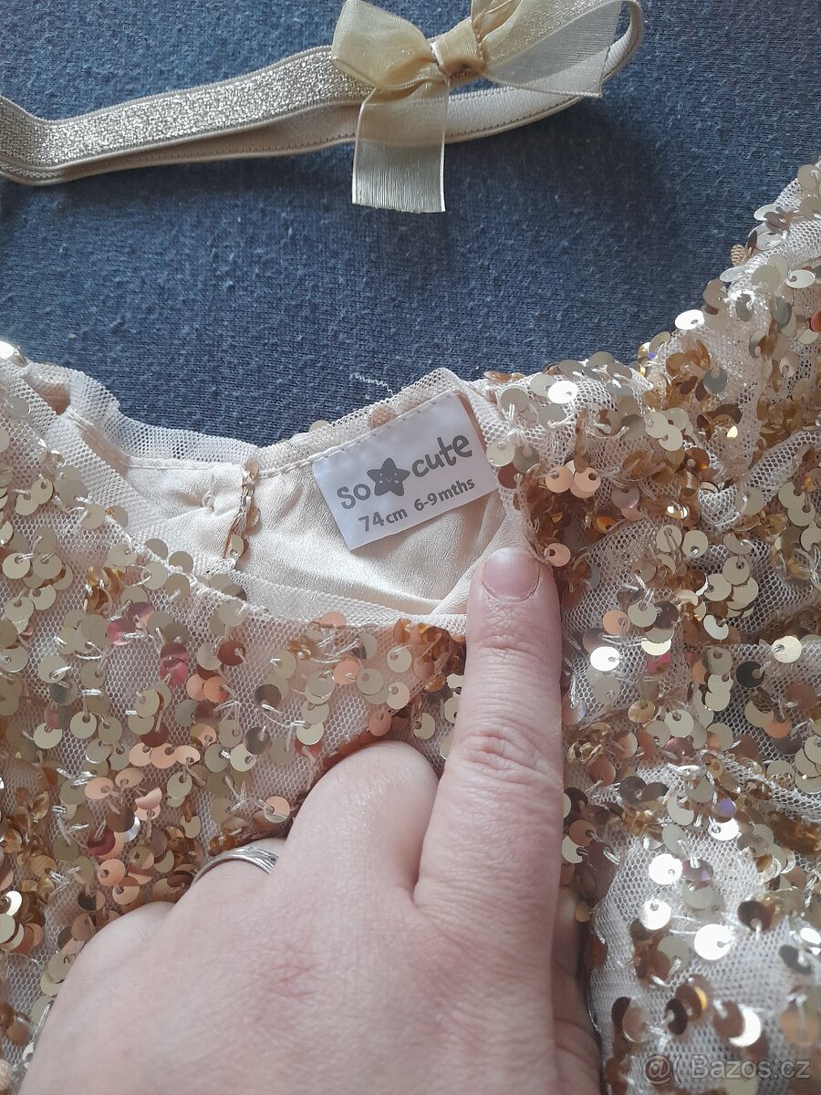 Zlaté šaty s flitry - 5