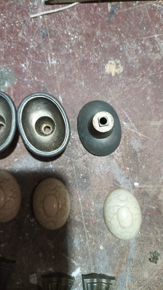 Kování na skříňky. - 5