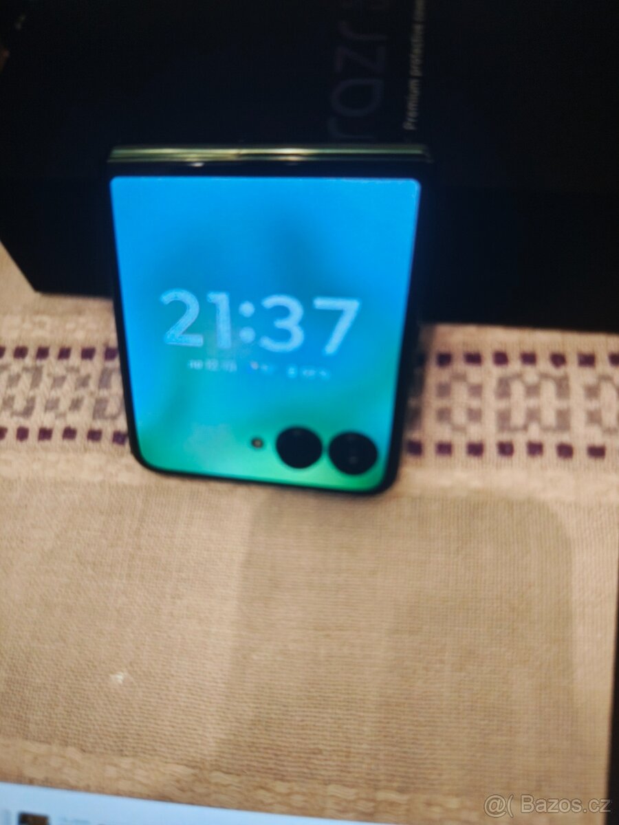 Motorola RAZR 50 ultra - 5