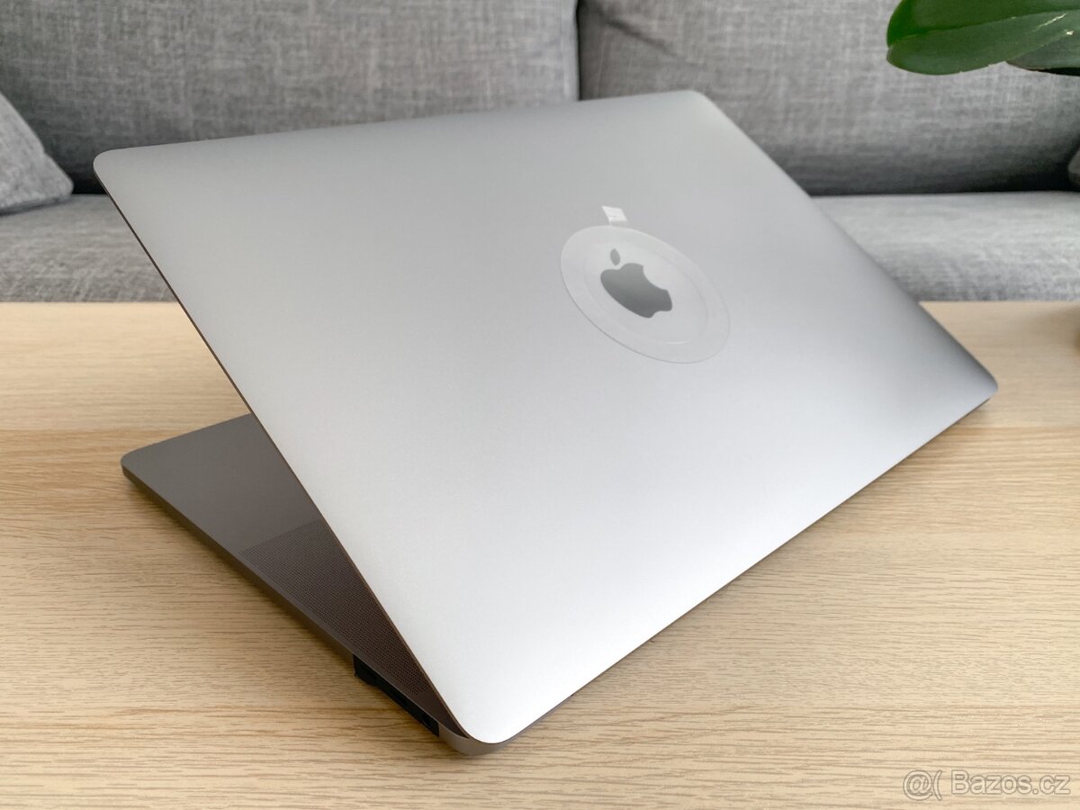 ZÁNOVNÍ STAV - Apple MacBook Pro 15", Core i7 + ZÁRUKA - 5