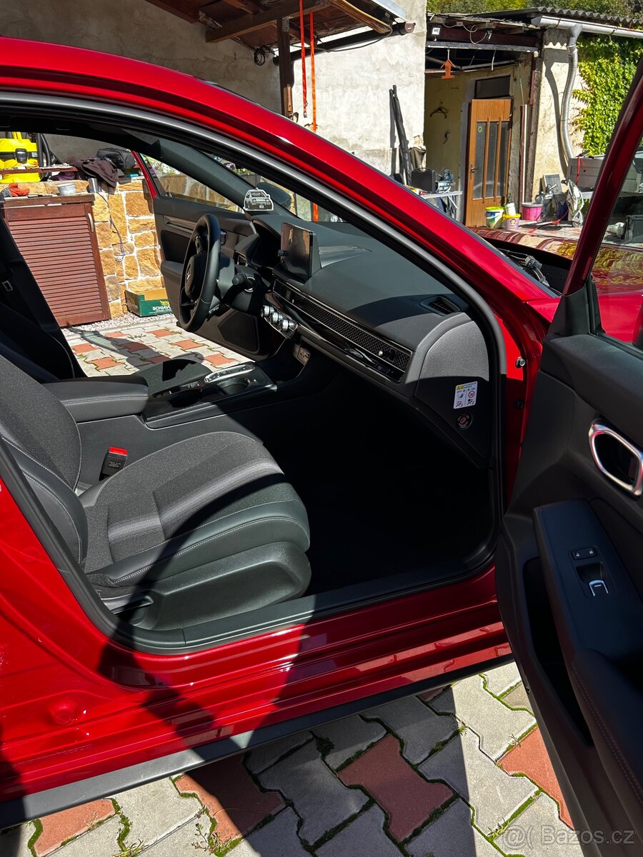 Honda Civic Hybrid (Sport) 2025 135kW - 5