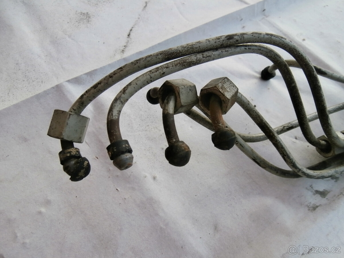 AVIA palivové potrubí sada nová za 350 kč včetně zaslání - 5