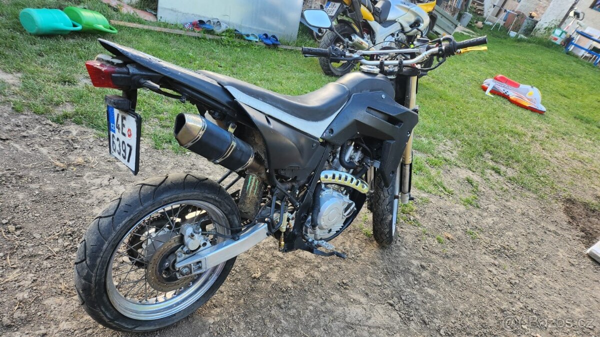 Yuki SM250