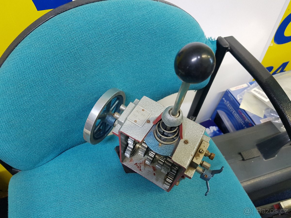 ORIG.STARÉ MODELY AUTOŠKOL HEMA + stará ČZ 125 - 5