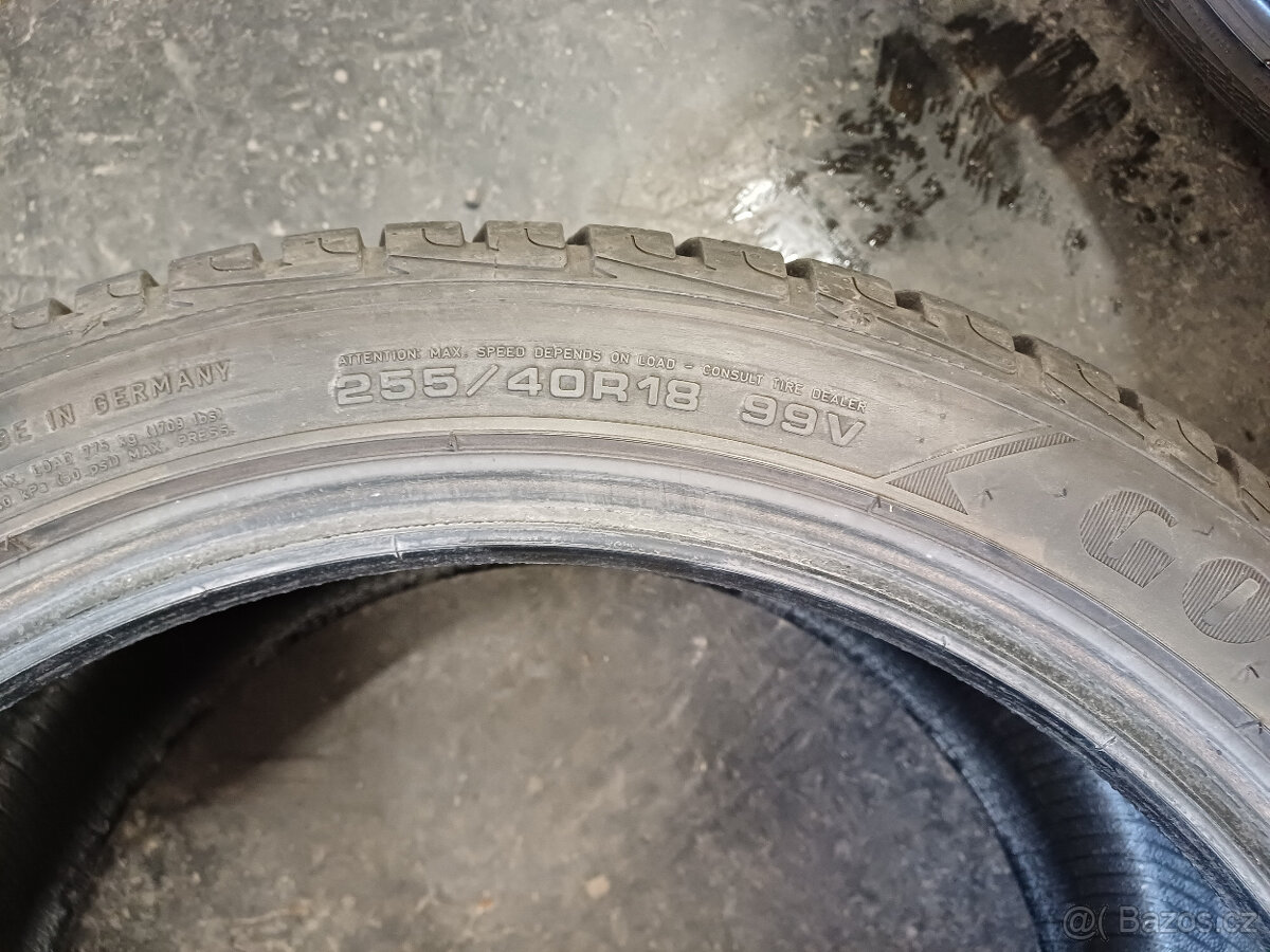 Zimní pneu Goodyear 255/40/18 99V - 5