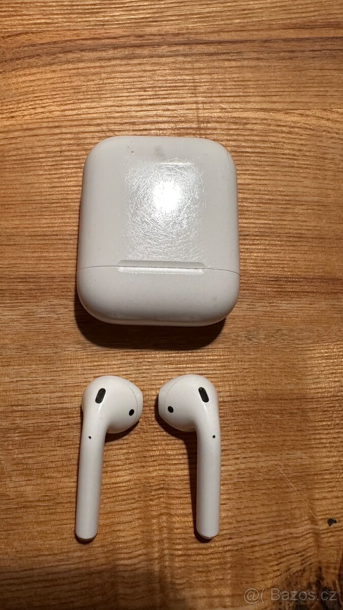 Apple AirPods - 5