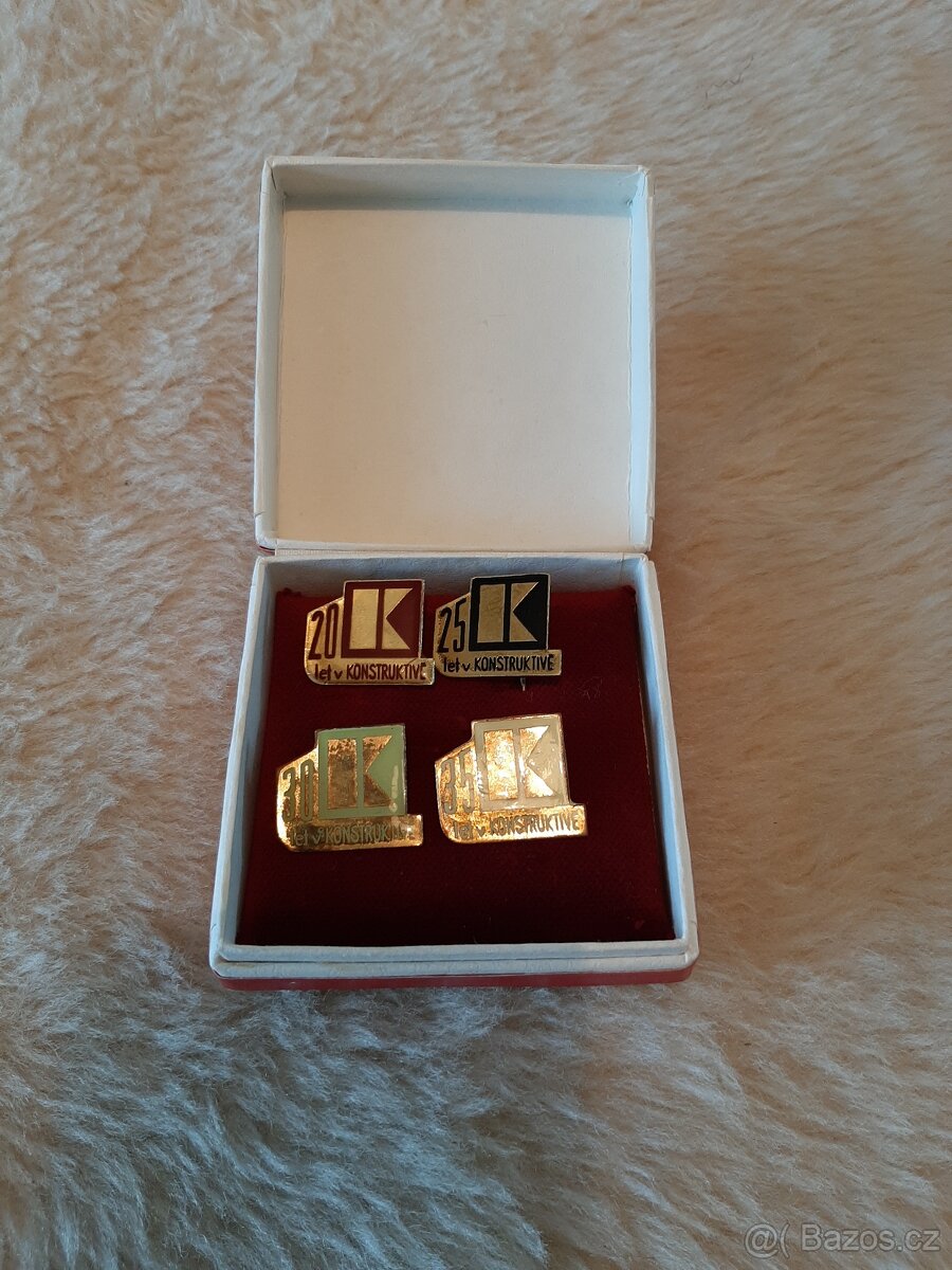 Odznaky, medaile, vyznamenání - 5