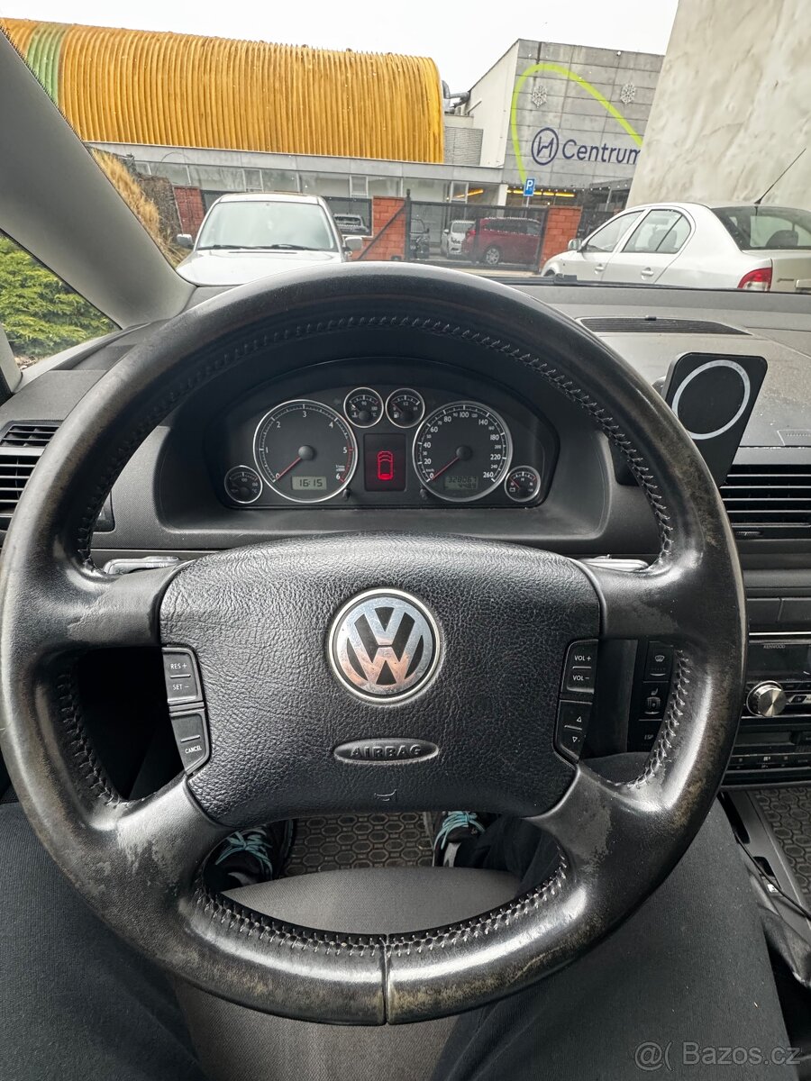 VW SHARAN 1.9tdi SPACIAL 110kw - 5