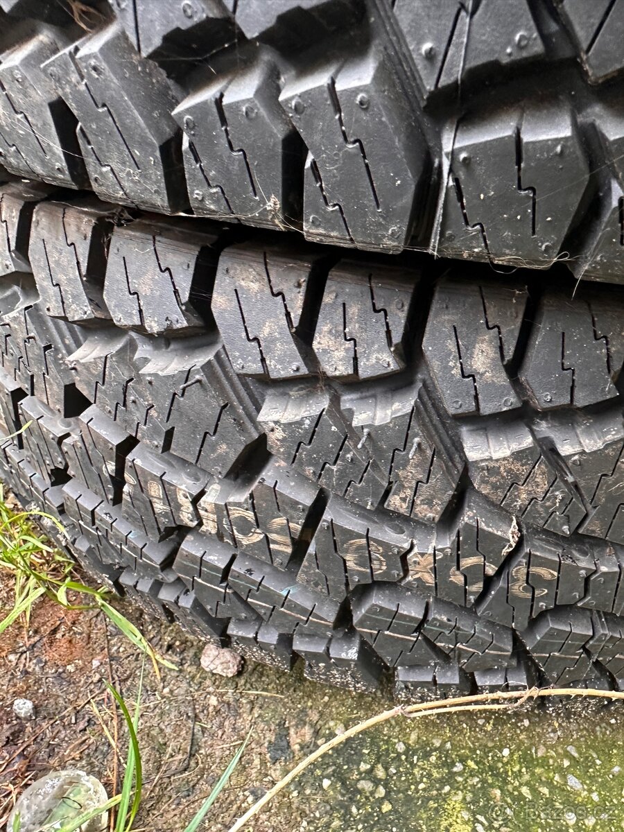 offroad gumy 2 úplně nové