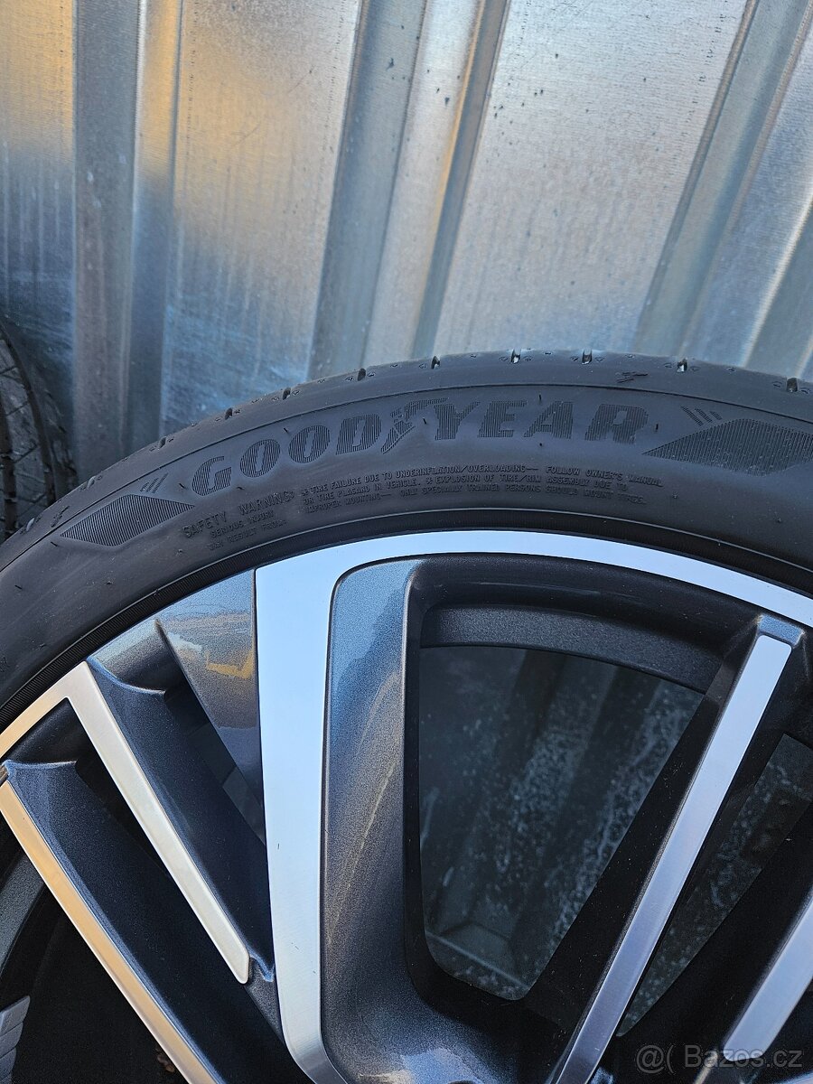 Letní alu kola Ignite 20" Škoda Kodiaq RS 255/40 R20 - 5