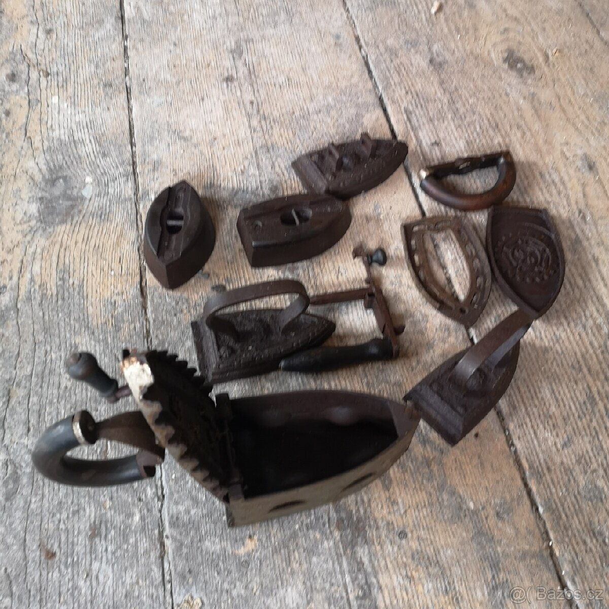 Staré žehličky - 5