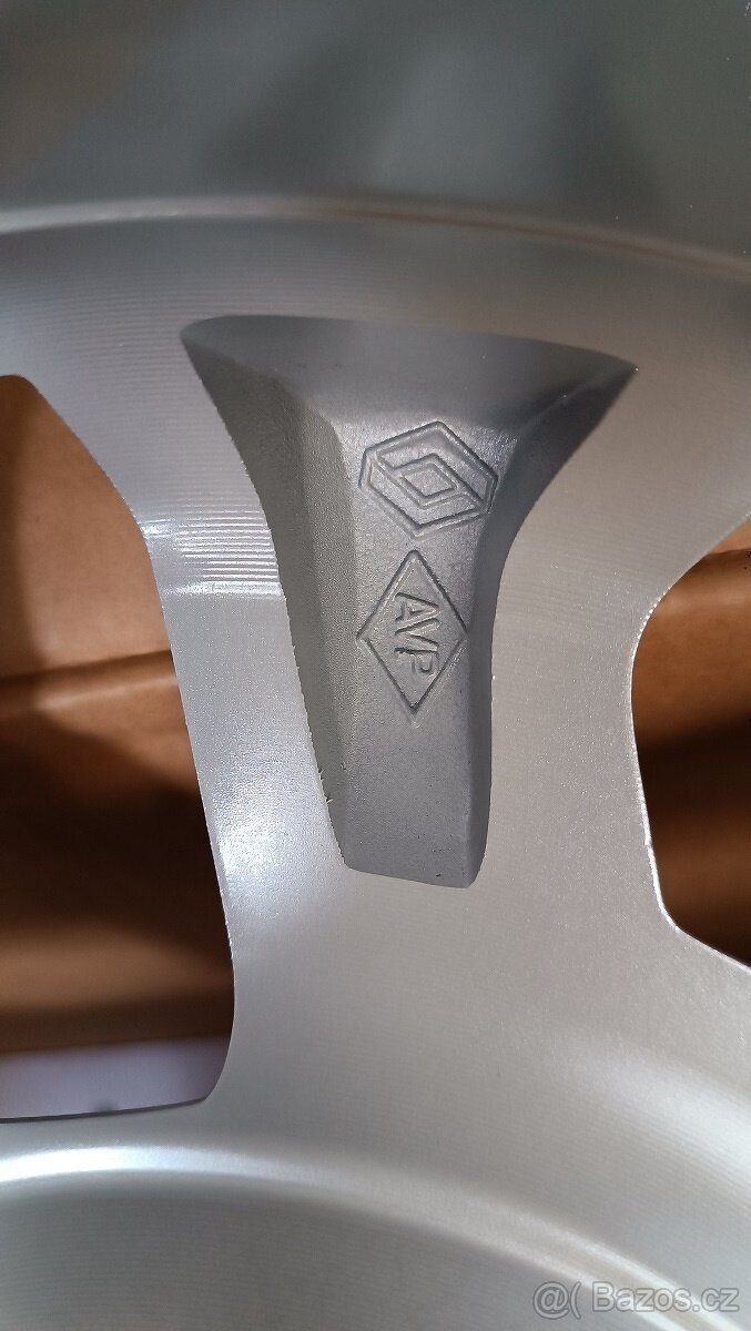 R16 5x114,3 mm DACIA duster - 5