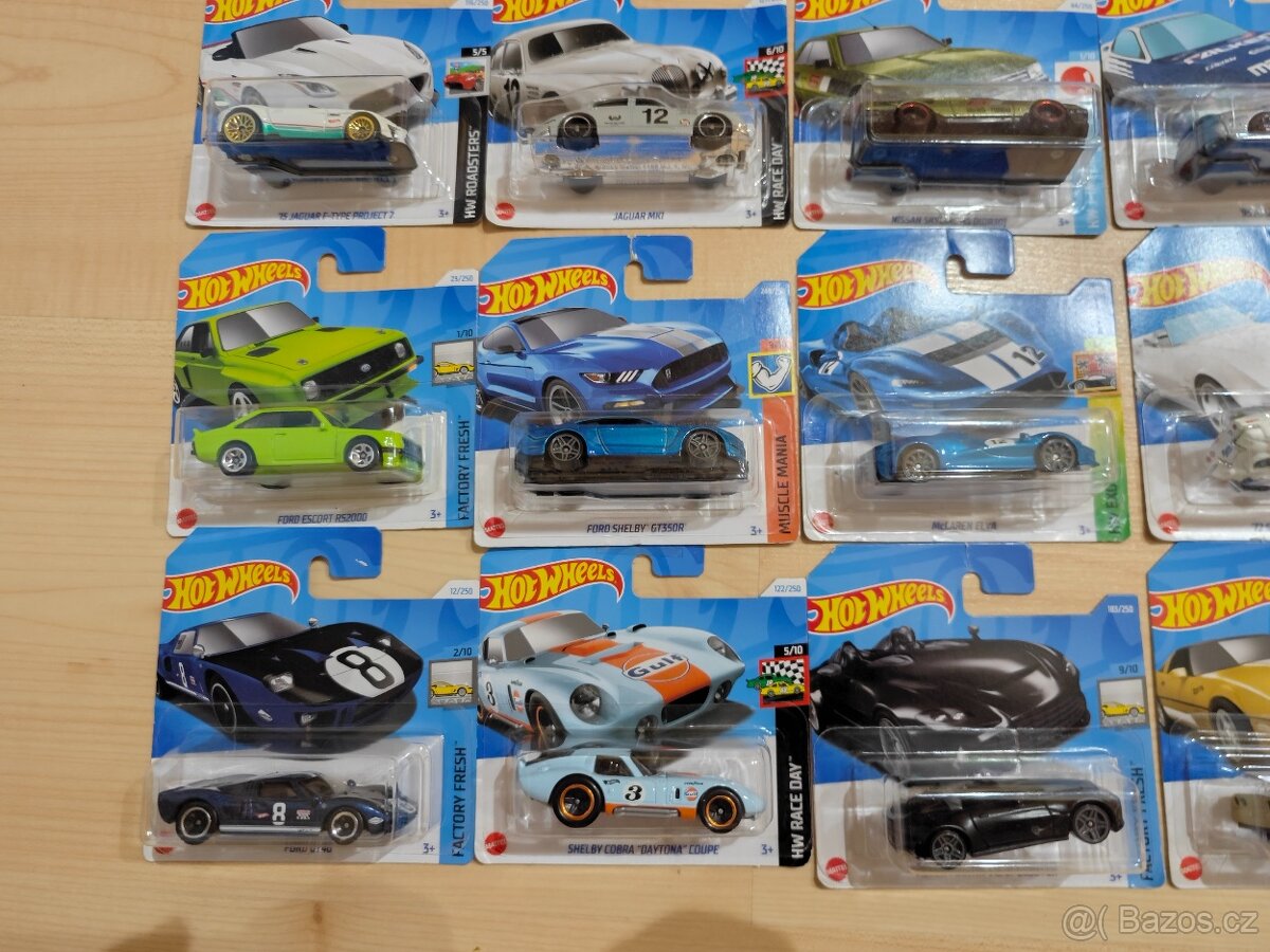 Hot wheels autíčka - 5