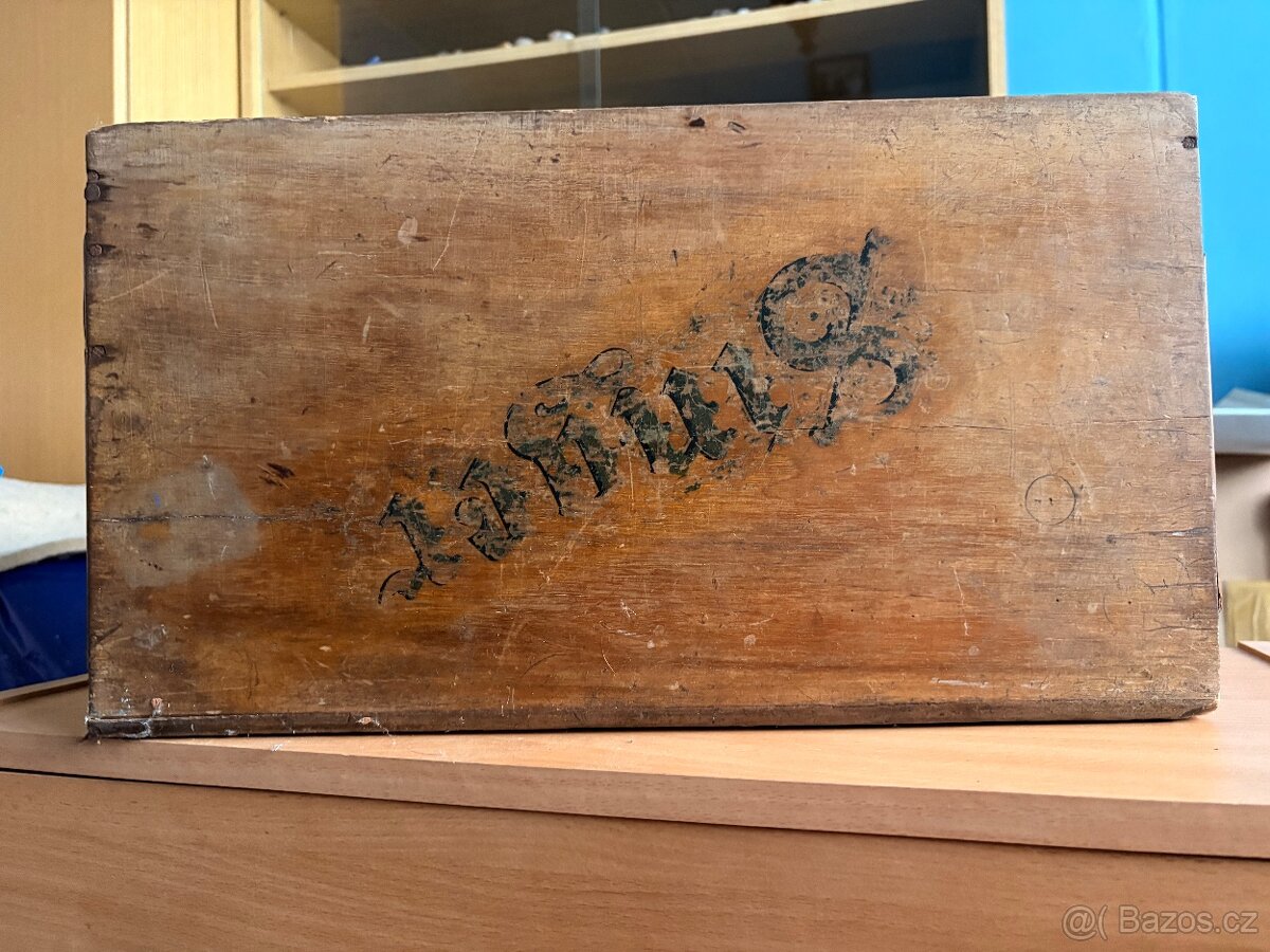 Šicí šlapací stroj Singer - bez stolu - 5