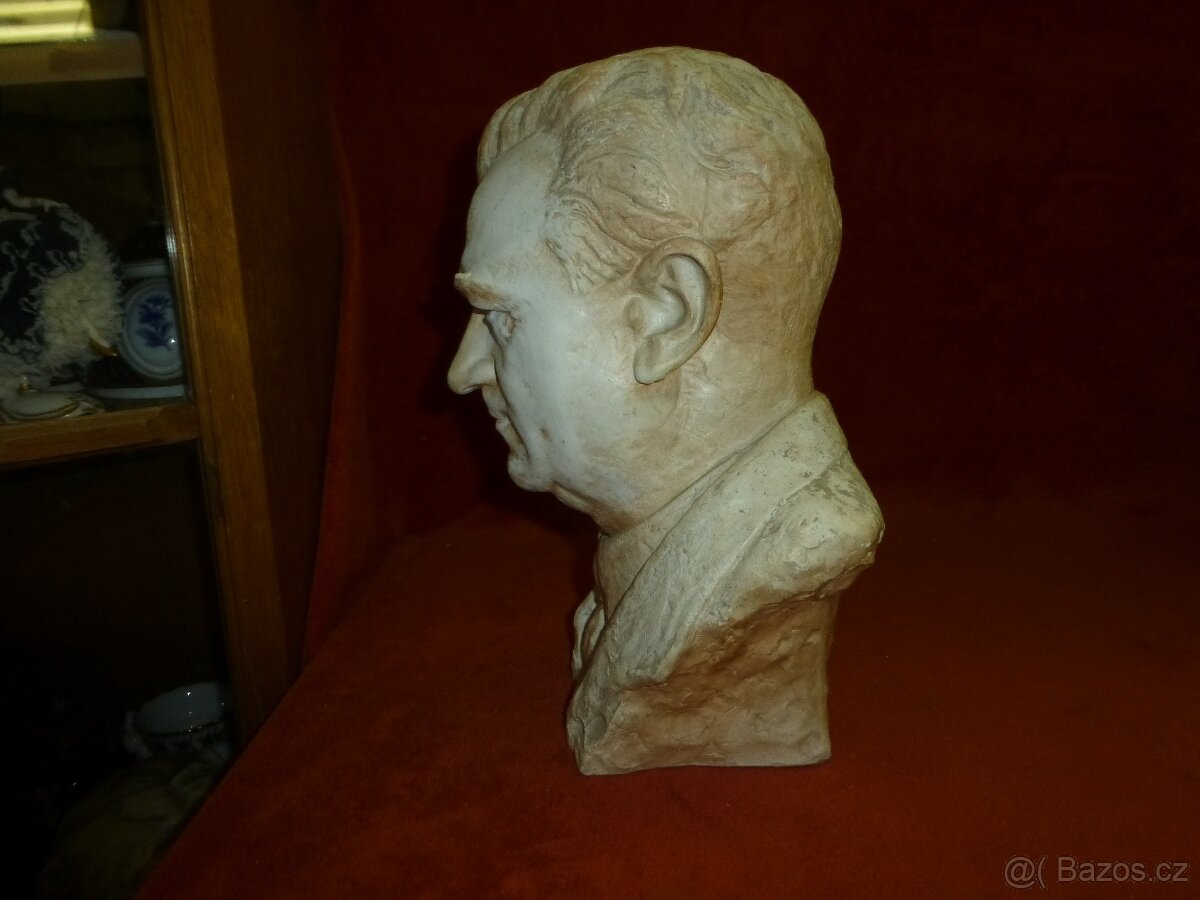 Busta Klement Gottwald - 5